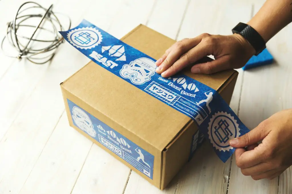 How To Ship a Package: The Ultimate Guide for International Shipping 2 add a company label to you package